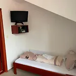 Hm أوسكادنيكا